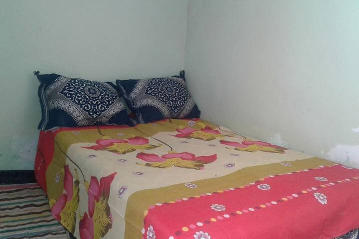 Room 9 of 9