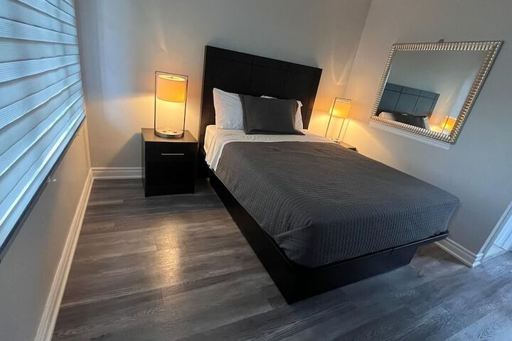 Room 13 of 21