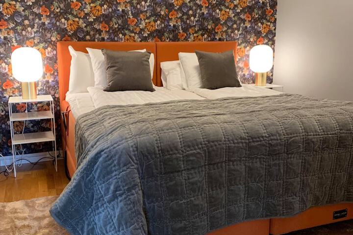 Room 4 of 53