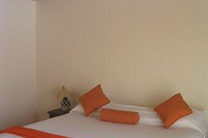 Room 21 of 40