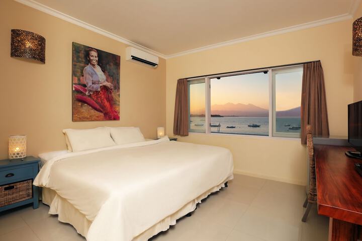Room 16 of 106