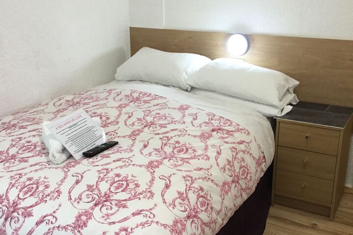 Room 28 of 131