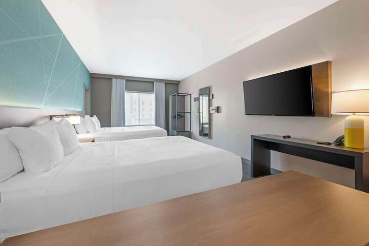 1 King Bed Suite (14 of 21)