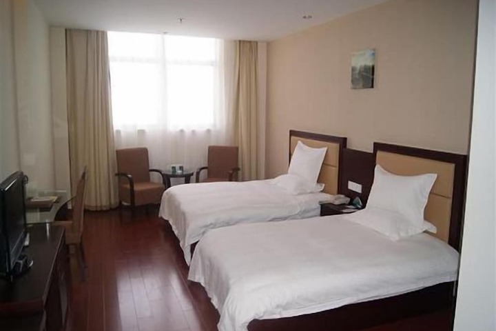 Room 5 of 44