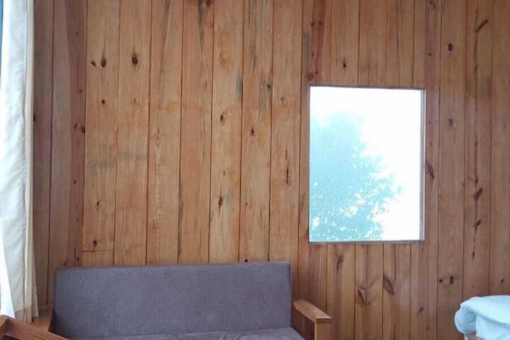 Room 4 of 53