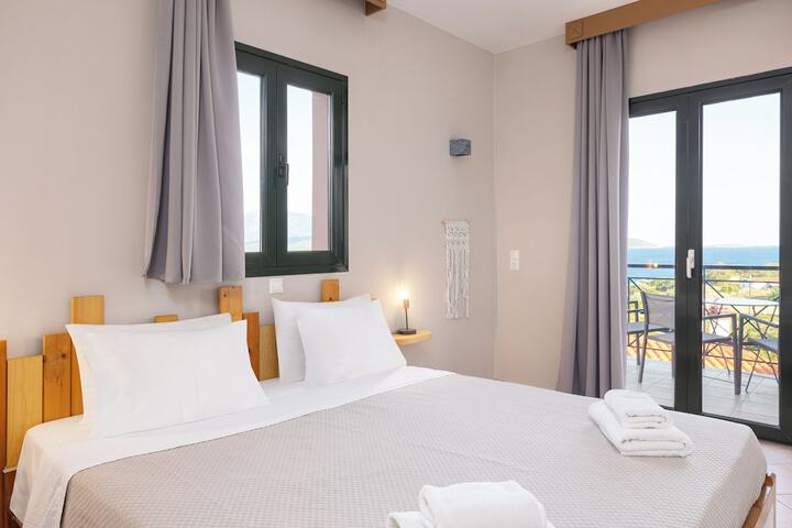Room 20 of 99