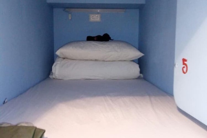 Room 2 of 4