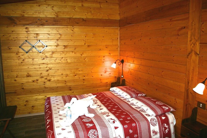 Room 8 of 26