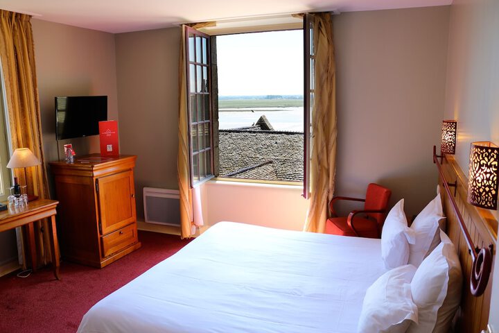 Room 20 of 98
