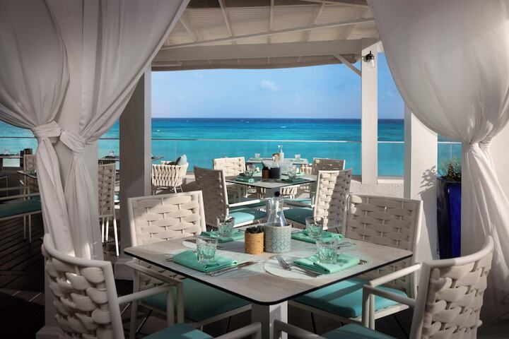 Dining 57 of 107