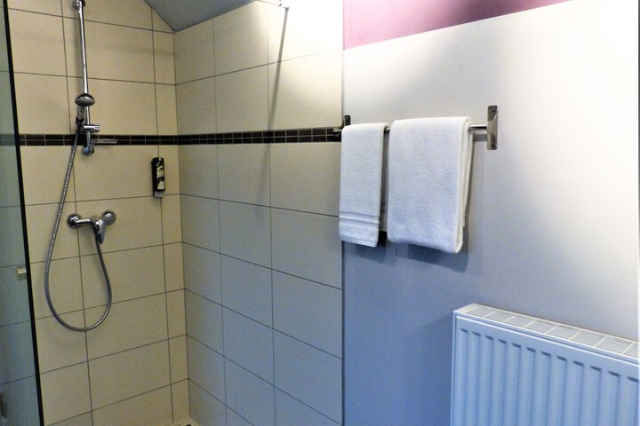 Room 28 of 55