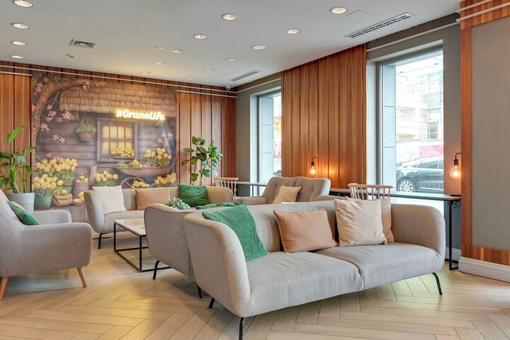 Guest Lobby