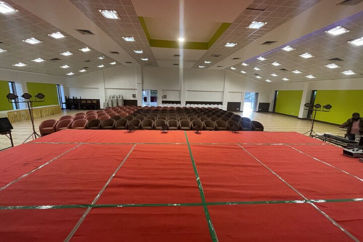 Room 18 of 27