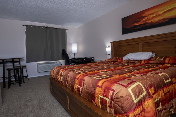 Room 28 of 154