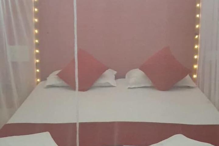 Room 2 of 12