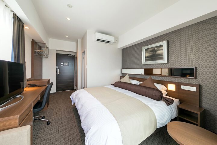Room 30 of 110