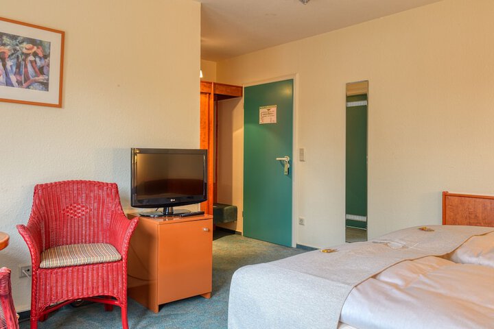 Room 26 of 27