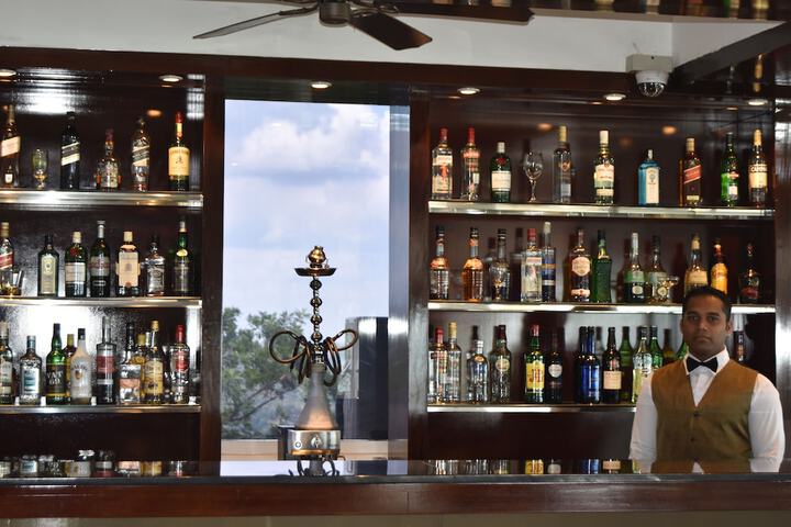 Lounge 177 of 210