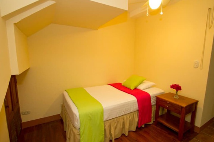 Room 2 of 41