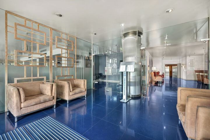 Guest Lobby