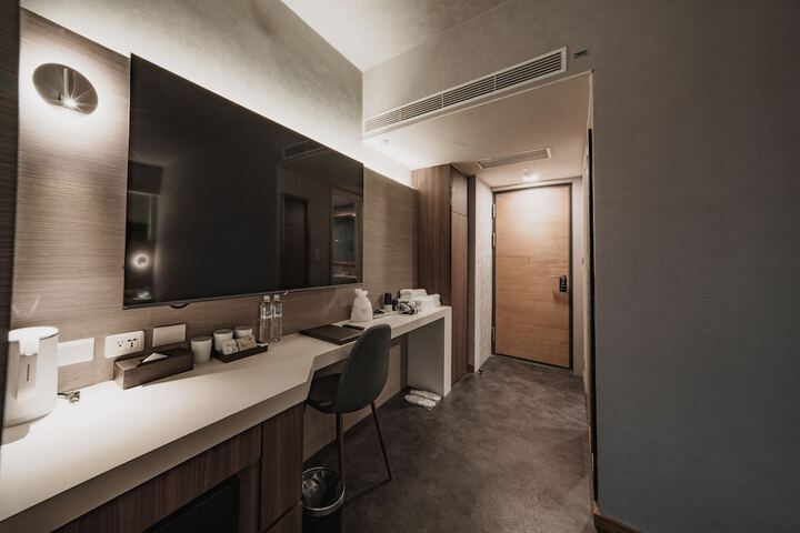 Room 15 of 44