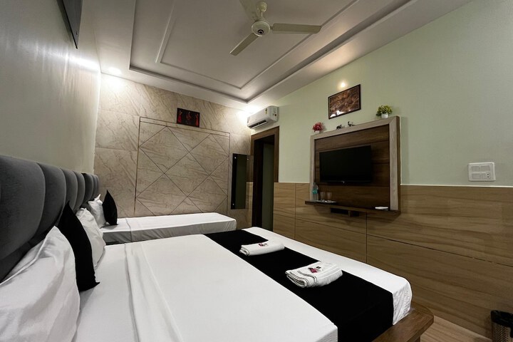 Room 45 of 107