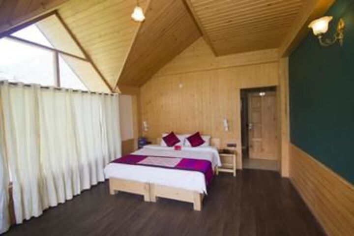 Room 14 of 27