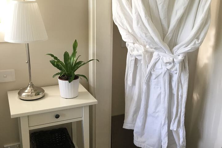 Room 51 of 87