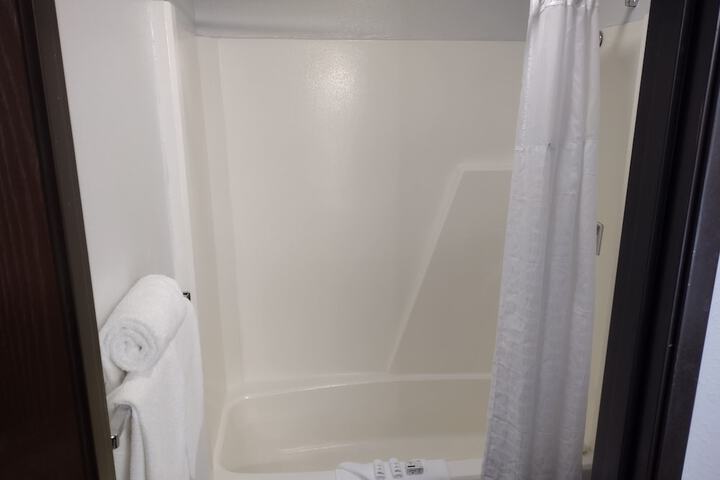 2 Queen Beds (22 of 28)