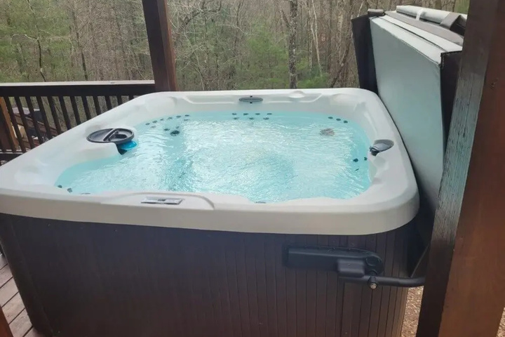 Pool 13 of 22
