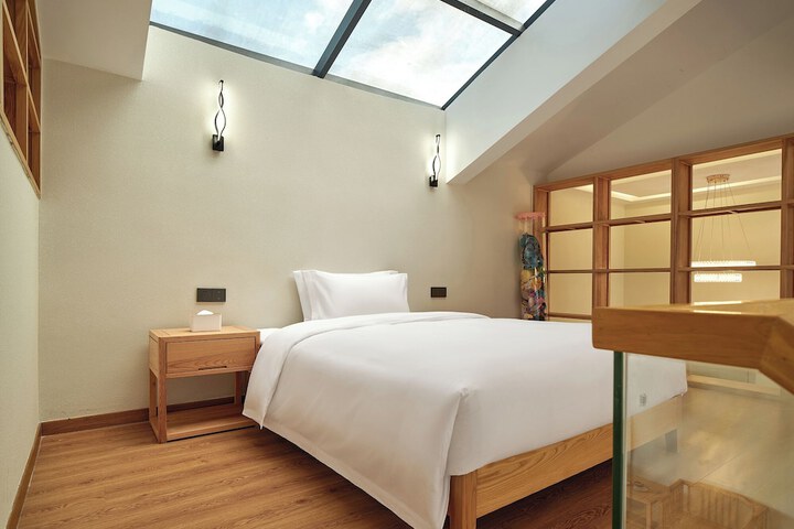 Room 46 of 88