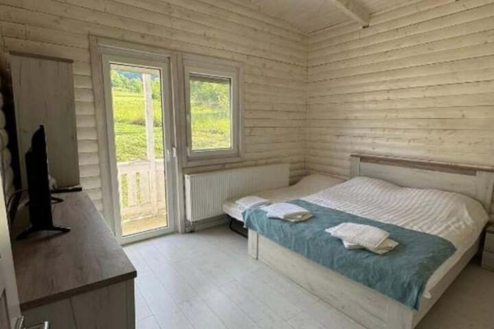 Room 5 of 22