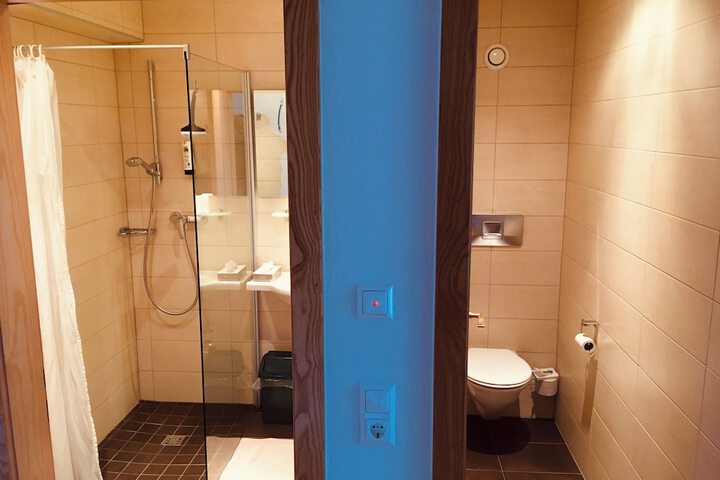 Room 40 of 80