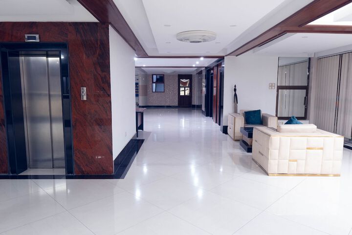 Guest Lobby