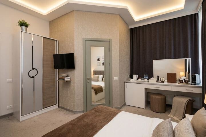 Room 18 of 75