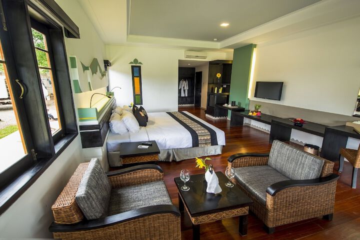 Room 22 of 46