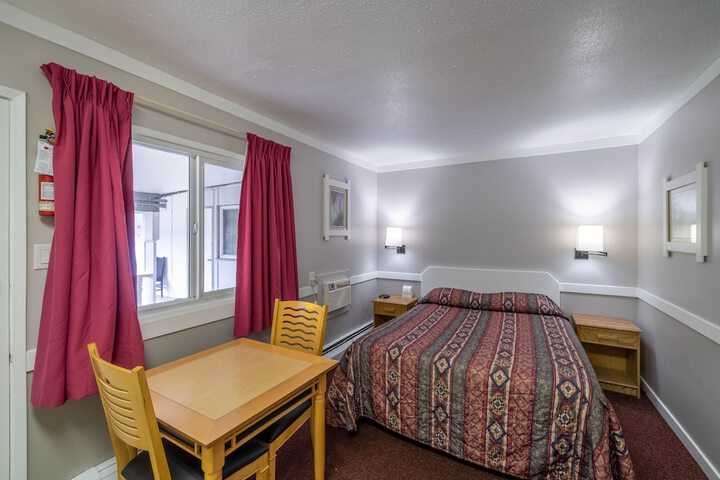 Room 11 of 41