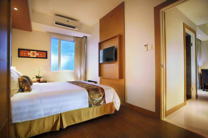 Room 4 of 37