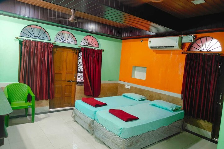 Room 8 of 26