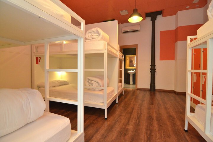 Room 26 of 53
