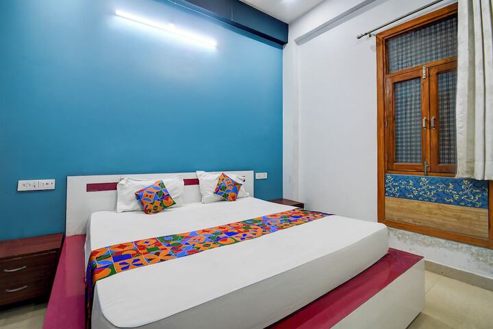 Room 15 of 27