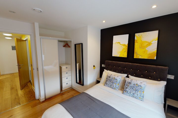 Room 77 of 296
