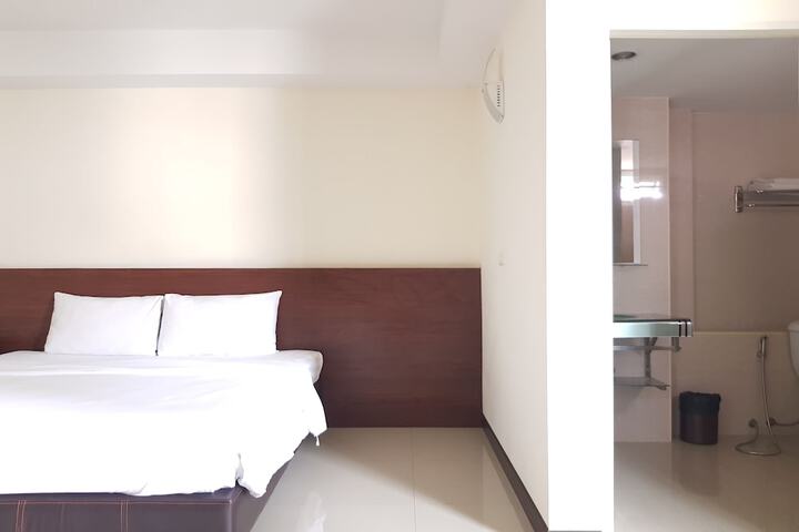 Room 6 of 49