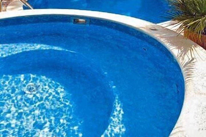 Pool Hotel