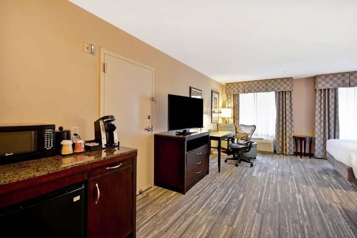 2 Queen Beds Accessible (1 of 4)
