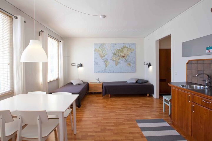 Room 11 of 39