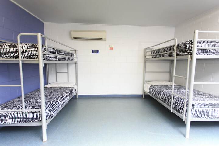 Room 12 of 63