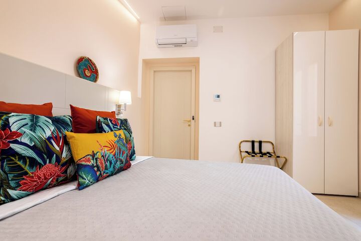 Room 19 of 54