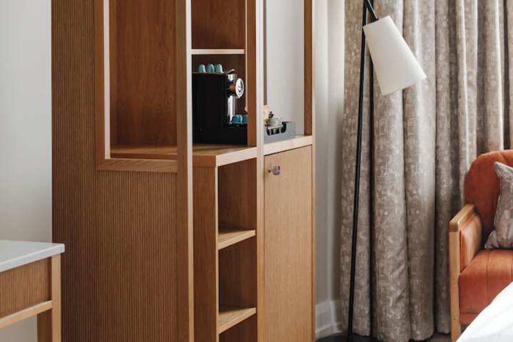 Room 75 of 146