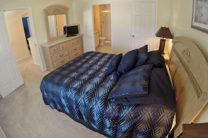Room 13 of 68
